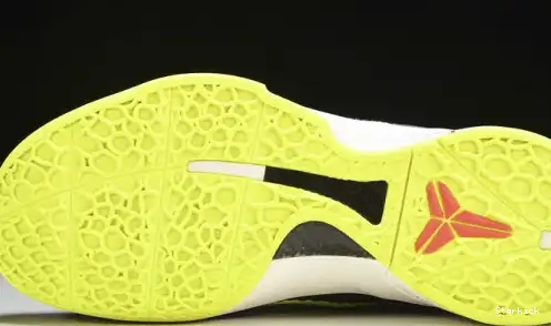  446442-500  Nike Supreme 6 Chaos Kobe 0603